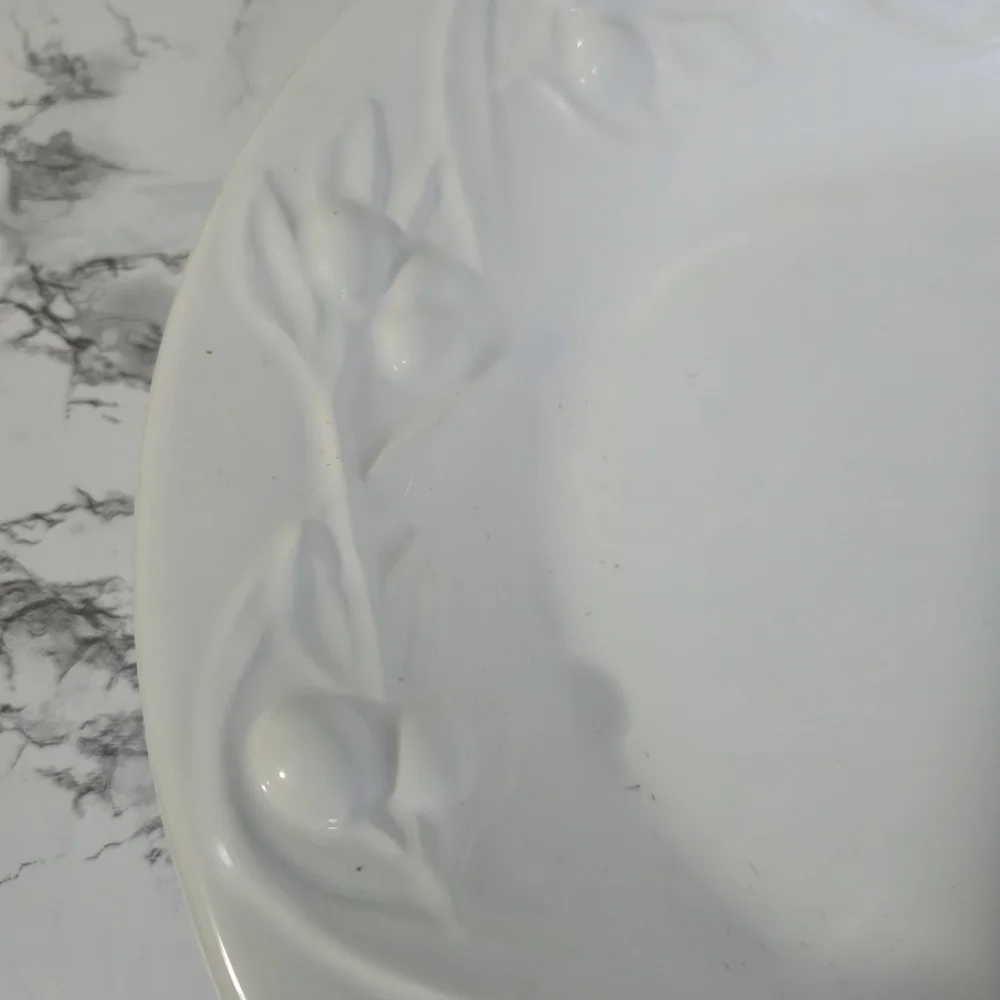 Williams Sonoma Patrizi 10” bowl. Olive harvest pasta bowl. - Picture 3 of 5